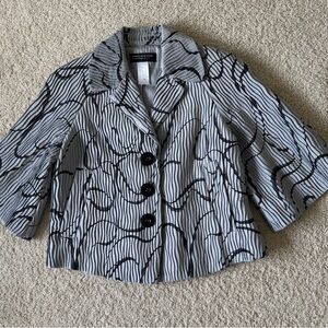 Classy, cropped Jones New York geometric print jacket.  Size PP  More like SM